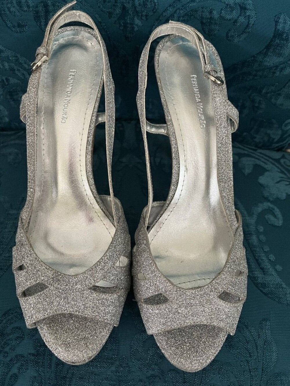Fernanda Mourão Silver Glitter Slingback Heels Size 9 4.25" Stiletto Open Toe - Picture 2 of 14